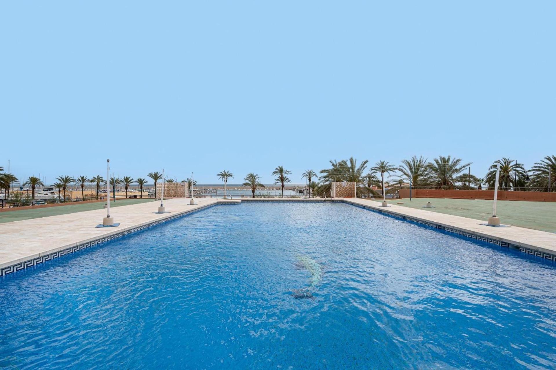 Beachfront Apartment With Terrace And Seaviews フエンヒロラ エクステリア 写真